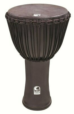 Toca Djembe Freestyle accord par corde
Black Mamba avec housse SFDJ-14BMB